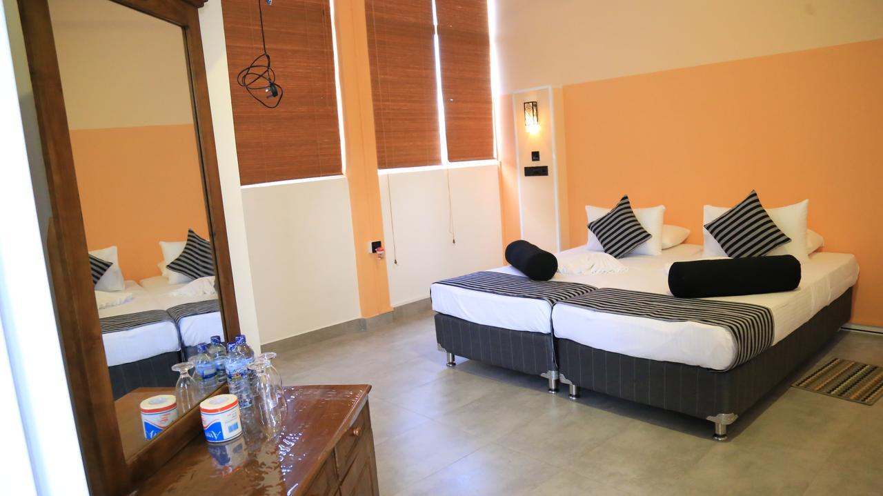 281 Kandy City Hostel & Rooms Deiyannewela Exterior foto